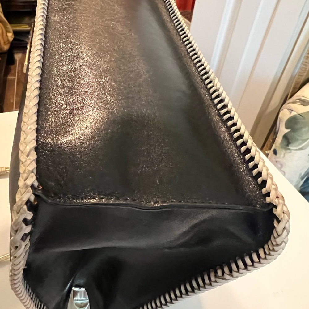 BrahmIn Smoke free no odors - Picture 7 of 8